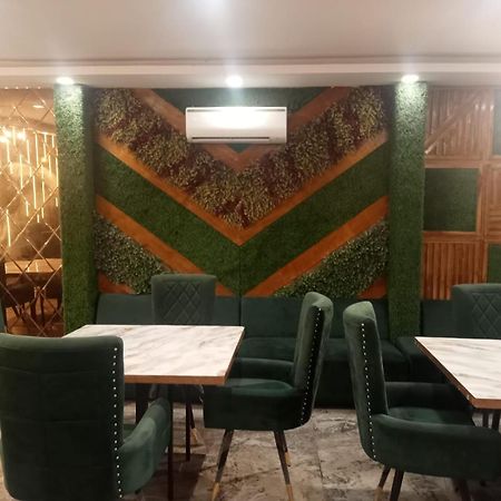 Ceremony Hotel And Banquets Faridabad Exterior foto